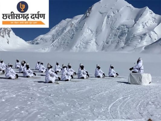 सेना की अल्टीमेट स्ट्रेंथ ने 15,000 फीट की ऊंचाई पर योग किया
