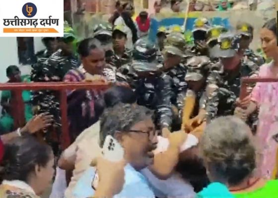 मंदिर की रेलिंग हटाए जाने से हंगामा, स्थानीय लोगों की पुलिस से झड़प