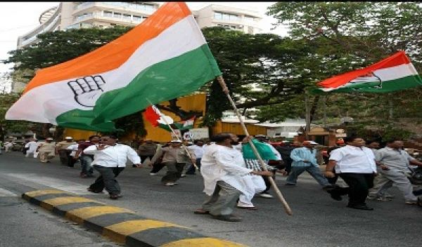 तिरुवनंतपुरम में पुलिस और युवा कांग्रेस के कार्यकर्ताओं के बीच झड़प