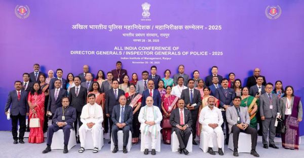 केन्द्रीय गृह एवं सहकारिता मंत्री श्री अमित शाह ने छत्तीसगढ़ के रायपुर में तीन दिवसीय 60वीं DGP/IGP कॉफ्रेंस का उद्घाटन किया