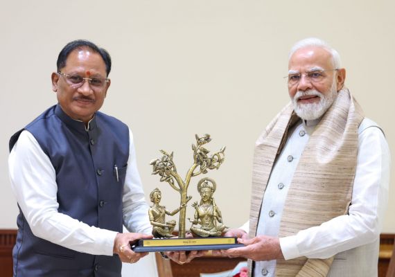 प्रधानमंत्री श्री नरेंद्र मोदी से मुख्यमंत्री श्री विष्णु देव साय ने की भेंट, छत्तीसगढ़ के विकास और &lsquo;बस्तर विजन&rsquo; पर हुई विस्तृत चर्चा