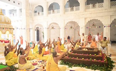 श्रीश्री राधा रासबिहारीजी मंदिर प्राण प्रतिष्ठा महोत्सव की हुई भक्तिमय शुरूआत