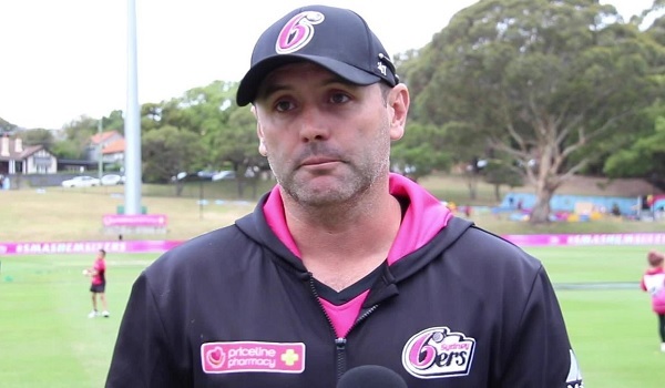 बेन सॉयर न्यूजीलैंड महिला क्रिकेट टीम के मुख्य कोच बने