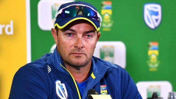 उसने हमसे सीरीज में जीत छीन ली', इस भारतीय गेंदबाज के मुरीद हुए साउथ अफ्रीकी कोच, जमकर की तारीफ