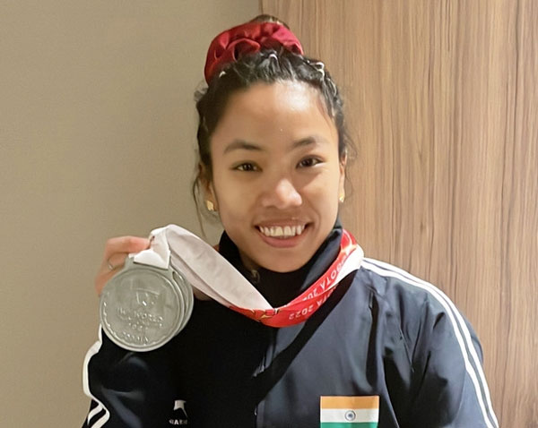 मीराबाई चानू ने विश्व वेटलिफ्टिंग चैंपियनशिप 2022 में जीता सिल्वर