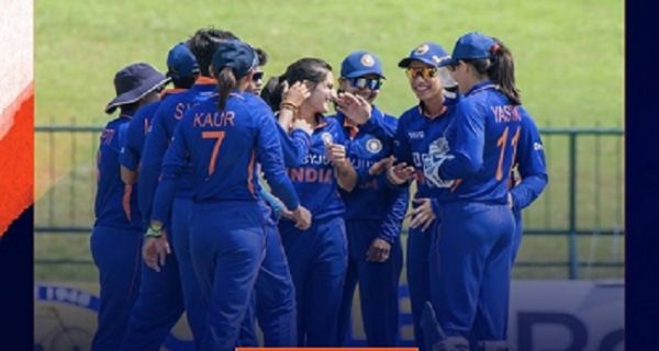 महिला क्रिकेट में भारत ने श्रीलंका को दूसरे एकदिवसीय अंतरर्राष्‍ट्रीय मुकाबले में 10 विकेट से हराया