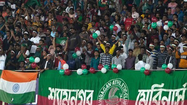  फुटबॉल मैच के दौरान ईस्ट बंगाल के फैन की दिल का दौरा पड़ने से मौत