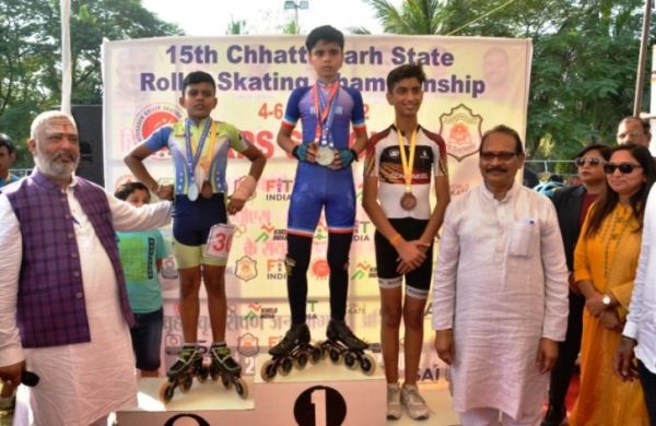 15 वीं राज्य स्तरीय रोलर स्केटिंग प्रतियोगिता के विजेता खिलाड़ी पुरस्कृत