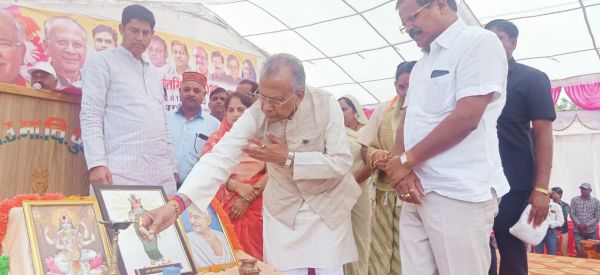 पुरई में जनपद स्तरीय खेल प्रतियोगिता का आयोजन