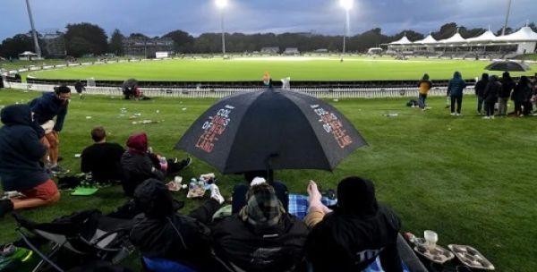 बारिश के कारण भारत-न्यूजीलैंड तीसरा वनडे मैच रद्द