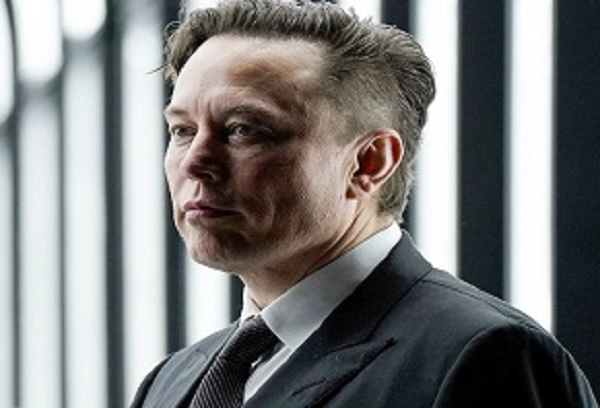 ट्विटर ने टेस्&zwj;ला के मुख्&zwj;य कार्यकारी अधिकारी एलन मस्&zwj;क के खिलाफ मुकदमा दायर किया