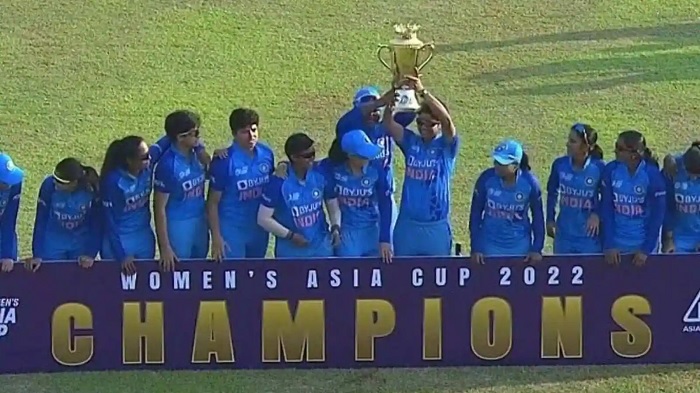 श्रीलंका को हराकर 7वीं बार एशिया कप चैंपियन बनी भारतीय महिला क्रिकेट टीम
