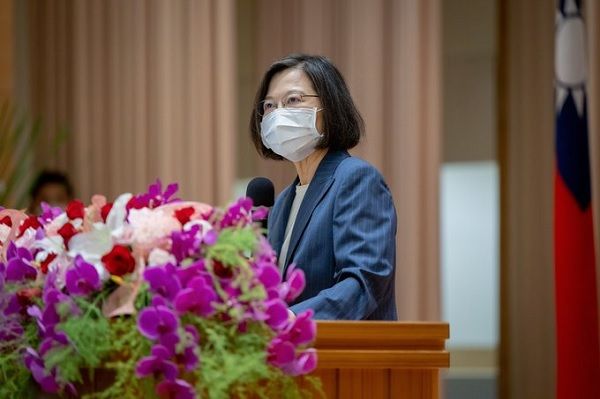 अमेरिका ताइवान को अकेला नहीं छोड़ेगा : पेलोसी