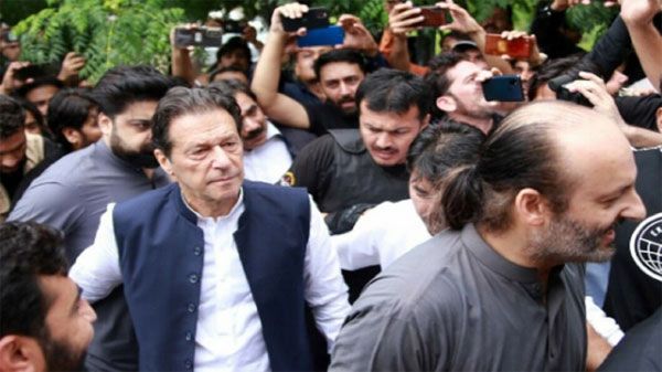  पाकिस्तान के पूर्व पीएम इमरान खान पर हत्या-आतंकवाद के आरोप में मामला दर्ज