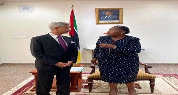 विदेश मंत्री डॉ. एस जयशंकर ने मोज़ाम्बिक के एसेंबली एस्पेरांका बियास के अध्यक्ष के साथ बैठक की