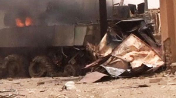  मध्य माली में सैन्य ठिकाने के पास कार बम विस्फोट में 10 लोगों की मौत
