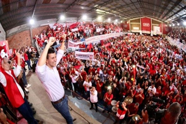 पैराग्वे की सत्तारूढ़ पार्टी के उम्मीदवार सैंटियागो पेना ने जीता राष्ट्रपति चुनाव