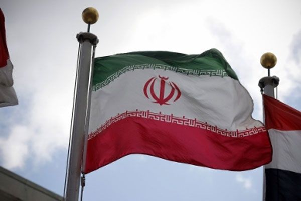  ईरान ने दो फ्रांसीसी नागरिकों को 'मानवीय' आधार पर किया रिहा