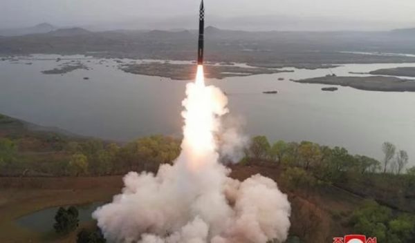  उत्तर कोरिया ने सैन्य जासूसी उपग्रह को सफलतापूर्वक कक्षा में स्थापित करने का दावा किया