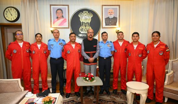 राज्यपाल श्री रमेन डेका से एयर ऑफिसर कमांडिंग श्री नंदा कुमार बाला ने की सौजन्य भेंट